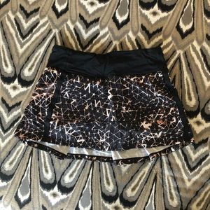 Lululemon Black & Gold Skirt with Liner